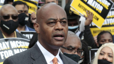 Mayoral candidate Ray McGuire at an April rally